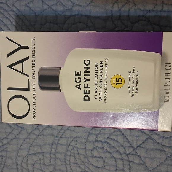 Olay Age Defying Lotion - Picture 2 of 6